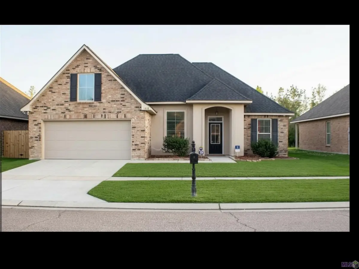 1322 Pine Bluff Ave, Zachary, LA 70791 - #1