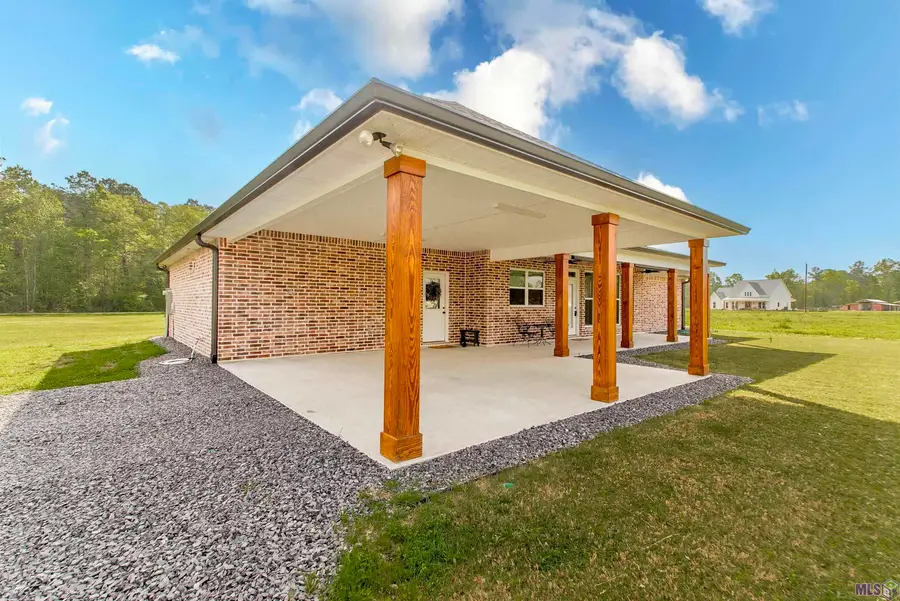 20204 Palmer Rd, Livingston, LA 70754 - #3