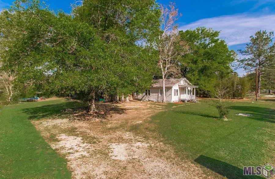 26611 Deer Ln, Holden, LA 70744 - #2