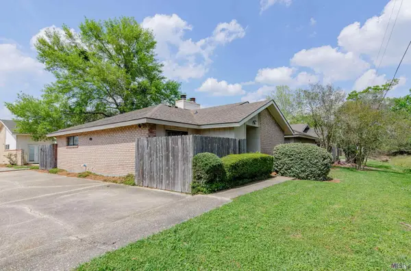 8119 Summa Ave #c, Baton Rouge, LA 70809