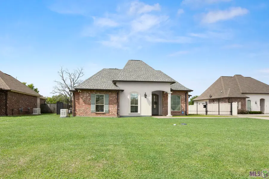 523 Gisele St, New Roads, LA 70760 - #3