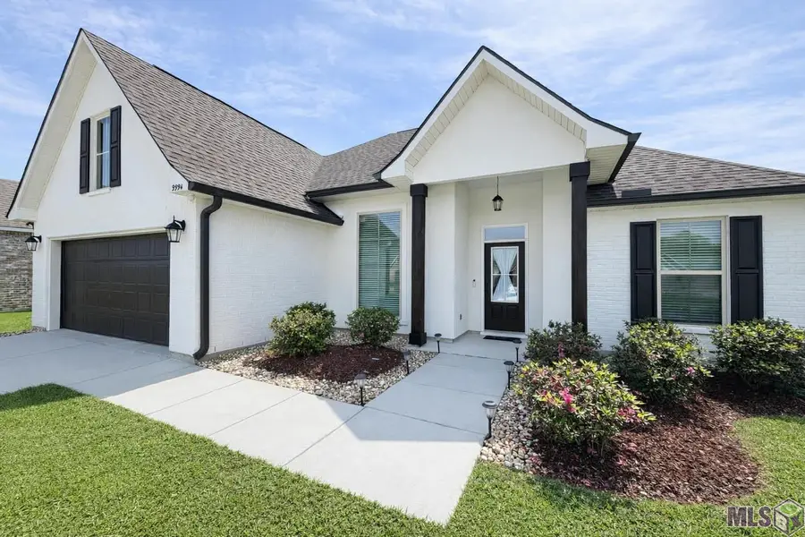 9994 Stratford Dr, Denham Springs, LA 70726 - #2