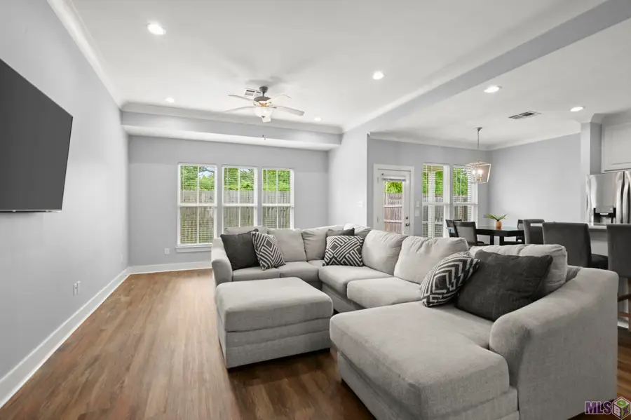 9034 Southlawn Dr, Baton Rouge, LA 70810 - #2