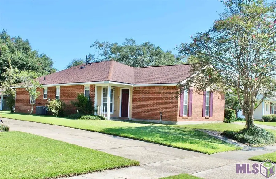 15337 Woodlore Dr, Baton Rouge, LA 70816 - #3