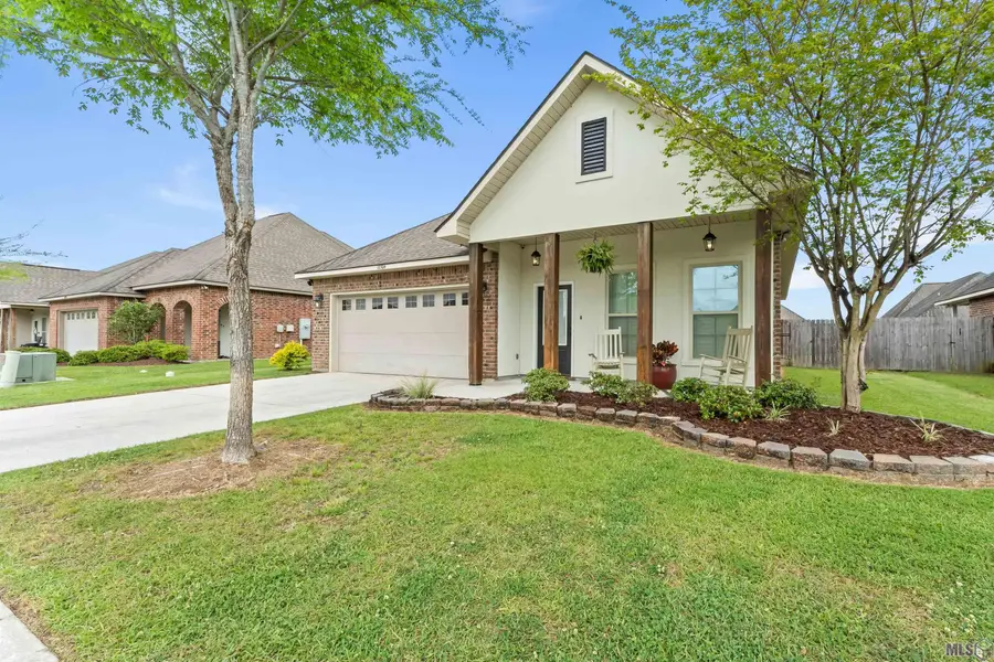 18304 Crows Nest Dr, Prairieville, LA 70769 - #2