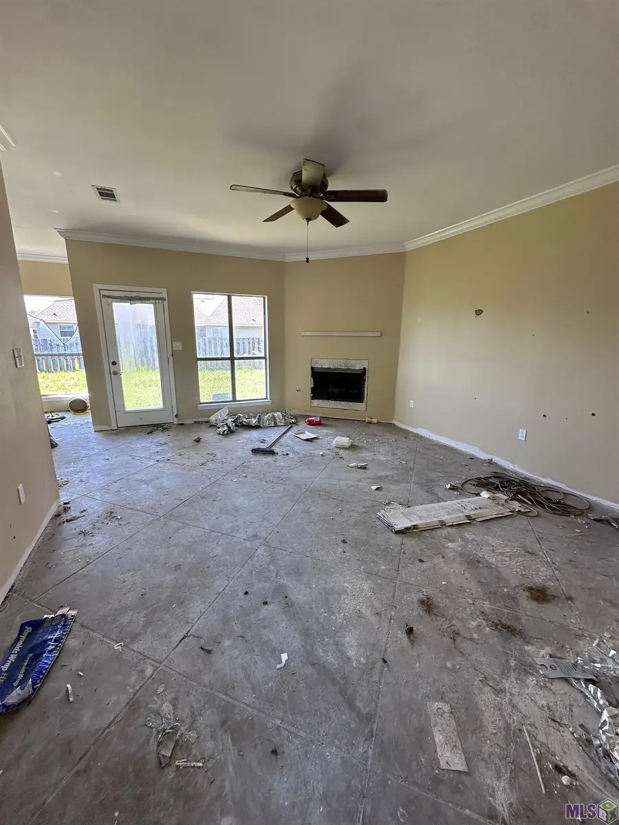 18235 Martha Dr, Zachary, LA 70791 - #3