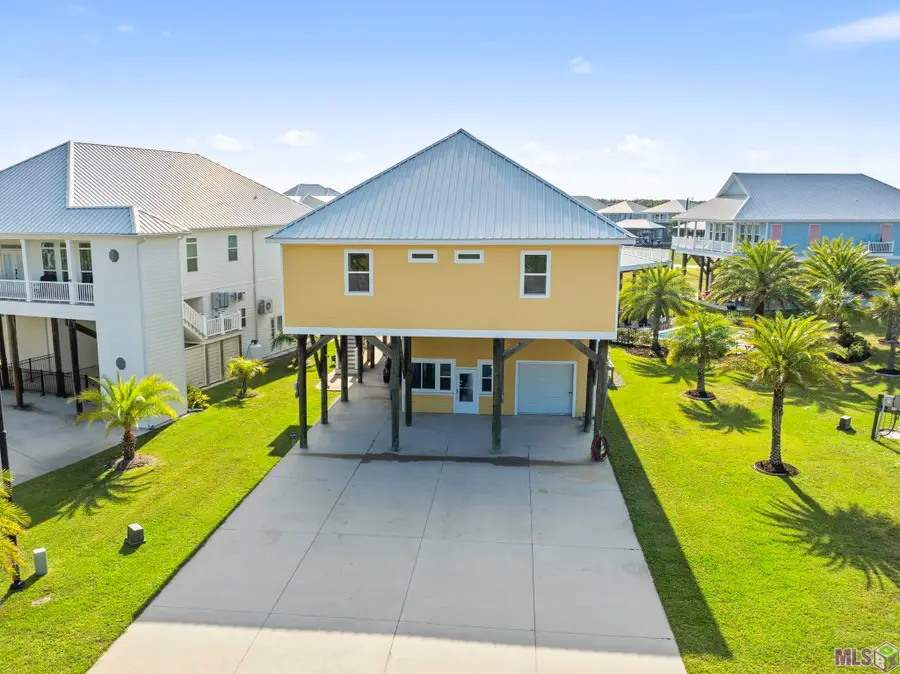 47 Queen Bess, Grand Isle, LA 70358 - #3