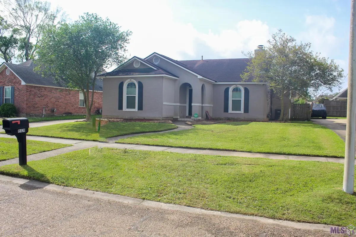 15430 Woodlore Dr, Baton Rouge, LA 70816 - #1