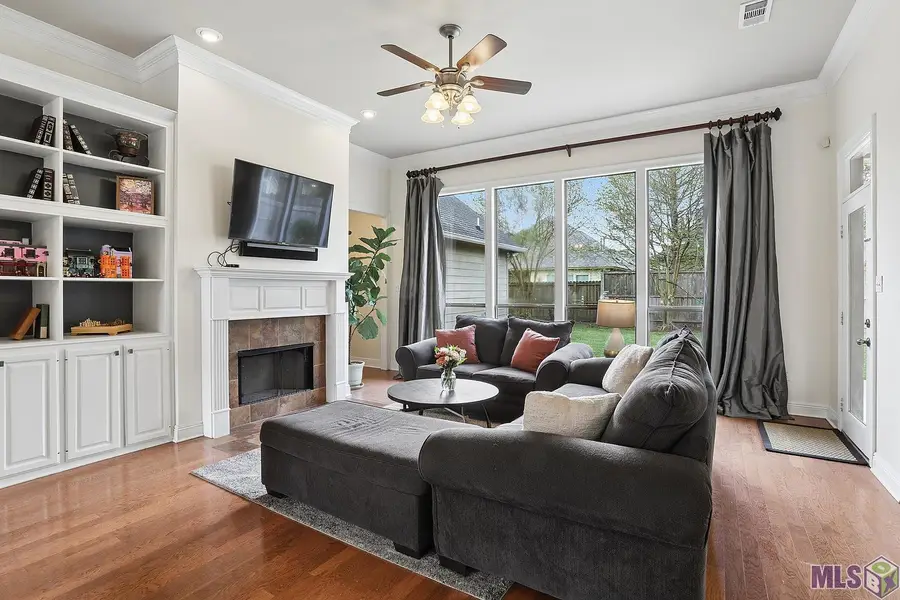 2159 Hillstone Dr, Baton Rouge, LA 70810 - #2