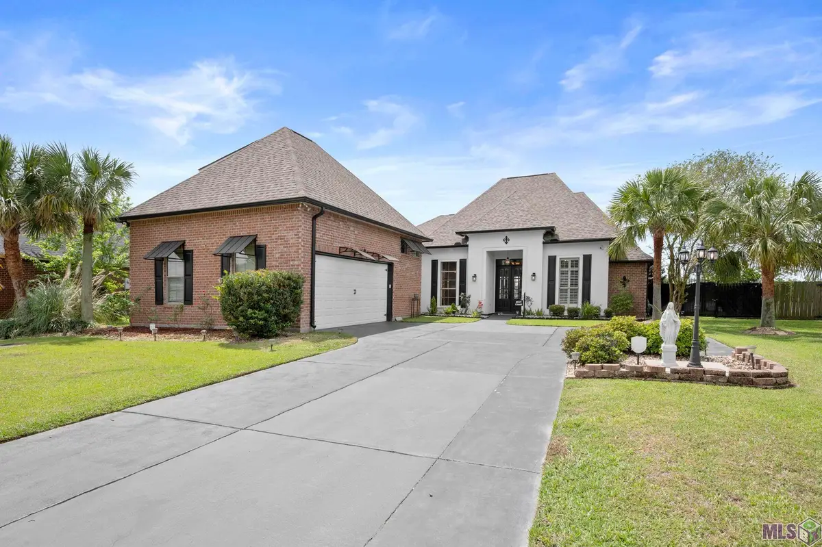 41227 Colonial Dr, Sorrento, LA 70778 - #1