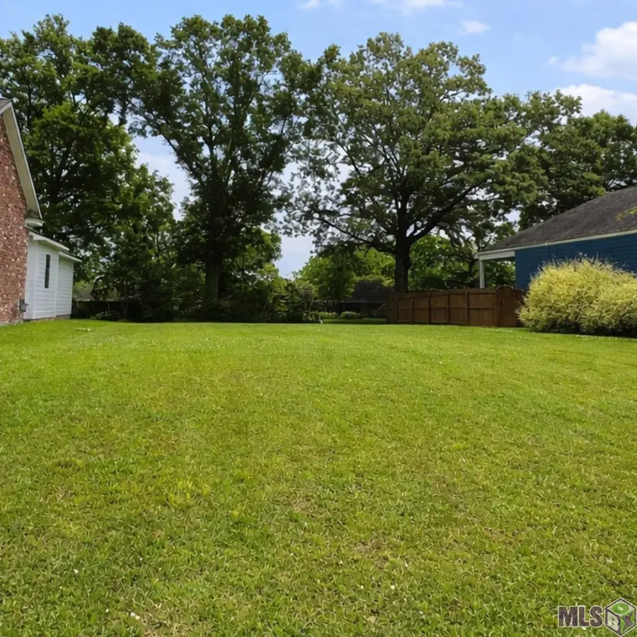 7389 N Eisworth Ave, Central, LA 70818 - #2