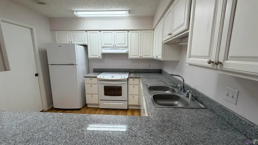5323 Blair Ln #K-209, Baton Rouge, LA 70809 - #3