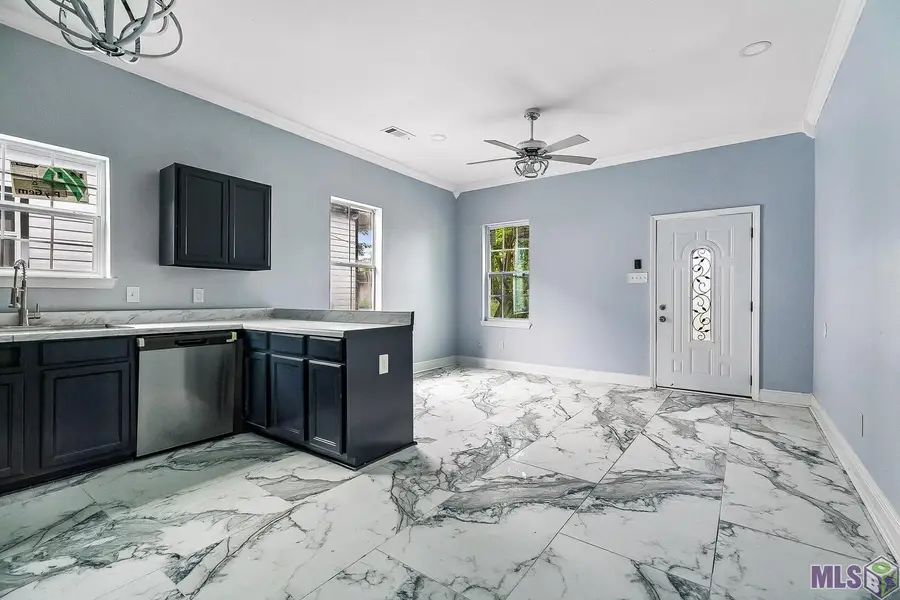 1107 Thomas H Delpit Dr, Baton Rouge, LA 70802 - #2