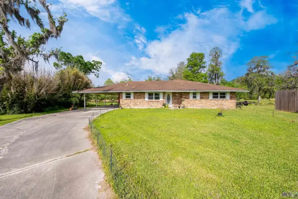 11163 Hwy 22, St. Amant, LA 70774