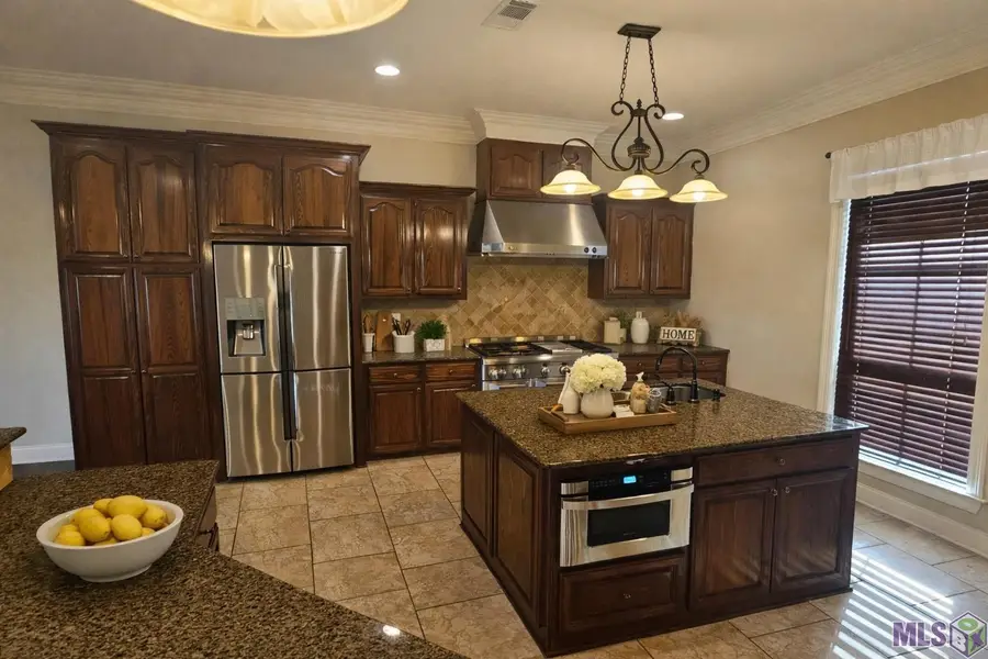 16384 Ronnie Rd, Prairieville, LA 70769 - #2