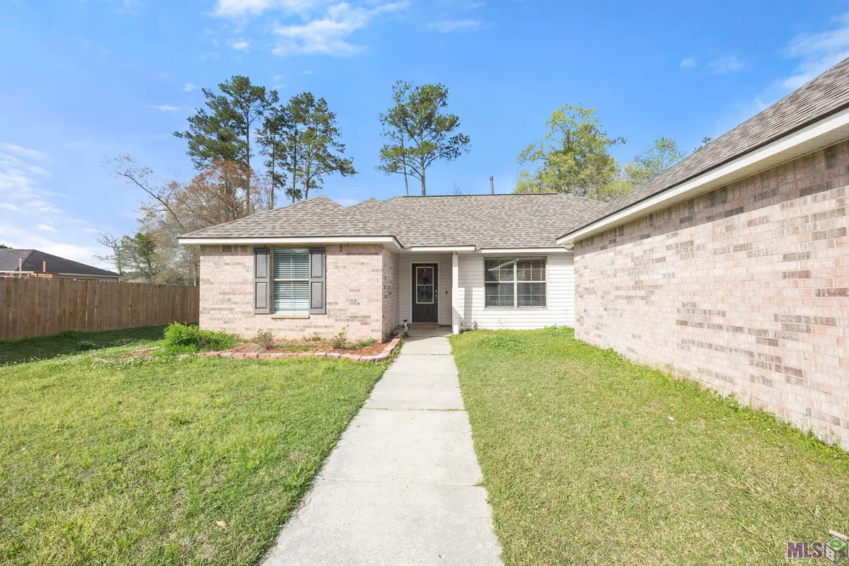 12823 Hazelwood Dr, Denham Springs, LA 70726 - #1