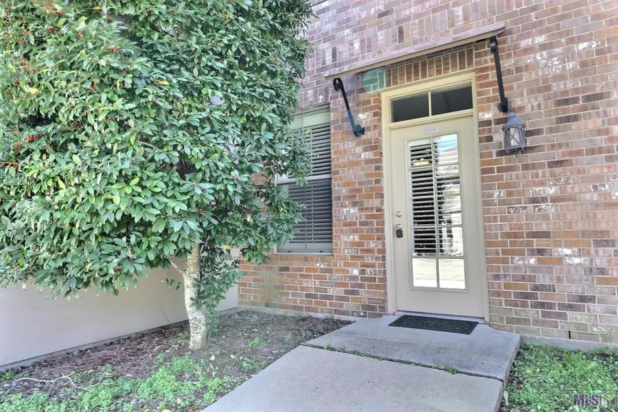 888 S Kenilworth Pkwy #5D, Baton Rouge, LA 70820 - #2