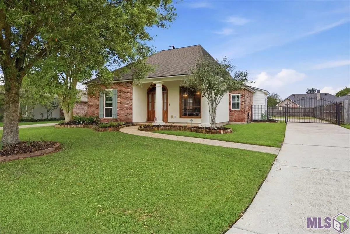 36498 Manchac Crossing Ave, Prairieville, LA 70769 - #1