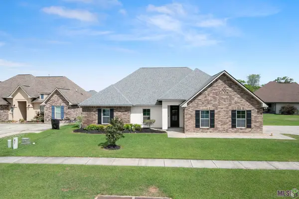 39054 Old Tree Dr, Prairieville, LA 70769