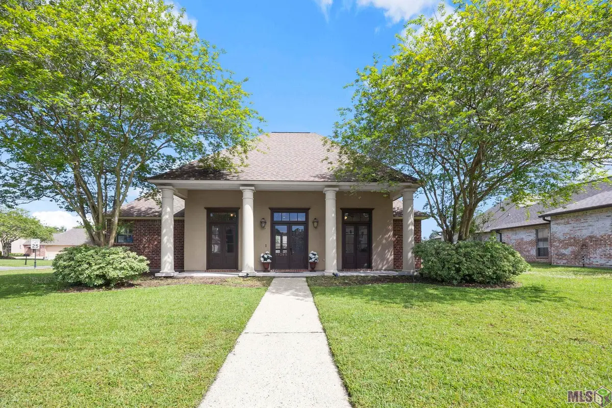 19203 Chardonnay Ave, Baton Rouge, LA 70817 - #1