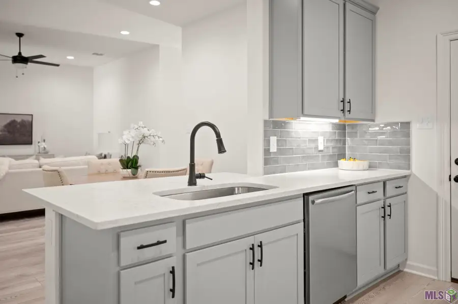 28226 Middlebrook Way, Denham Springs, LA 70726 - #3