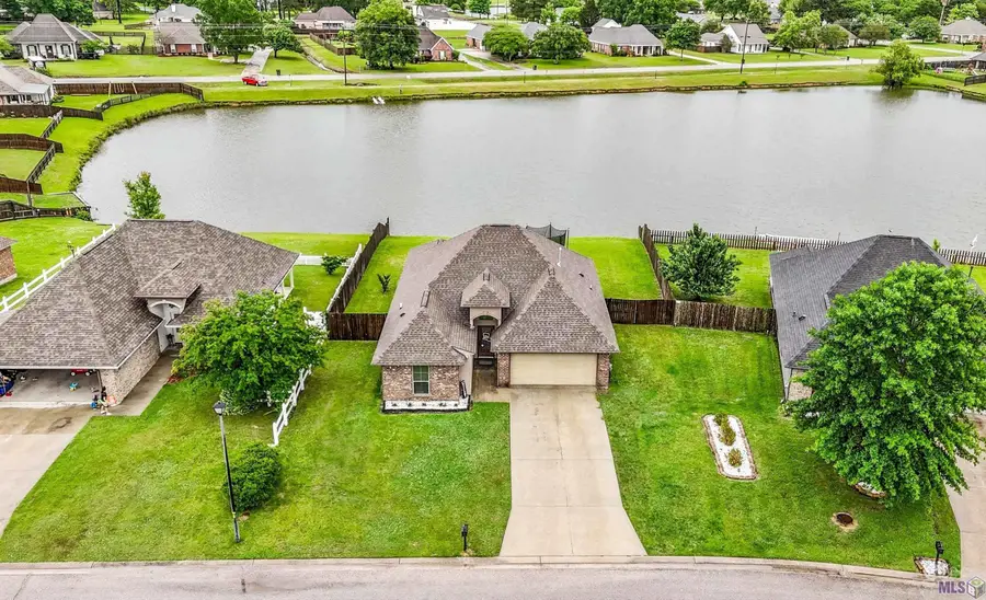 41481 Hearthstone Ave, Prairieville, LA 70769 - #2