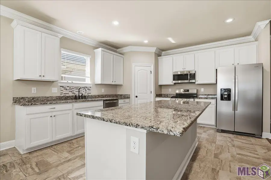 23462 Odette Ave, Denham Springs, LA 70726 - #2