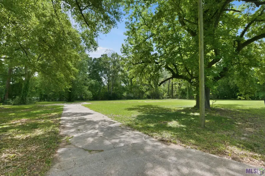 488 Magnolia Wood Ave, Baton Rouge, LA 70808 - #2