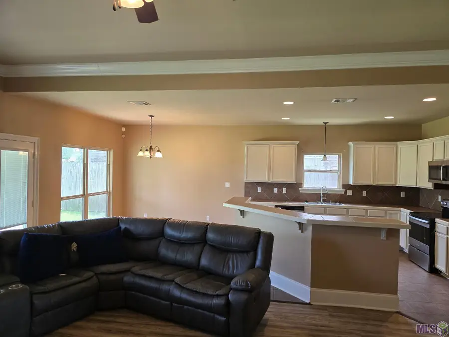 14050 Serenity Cove Dr, Gonzales, LA 70737 - #3