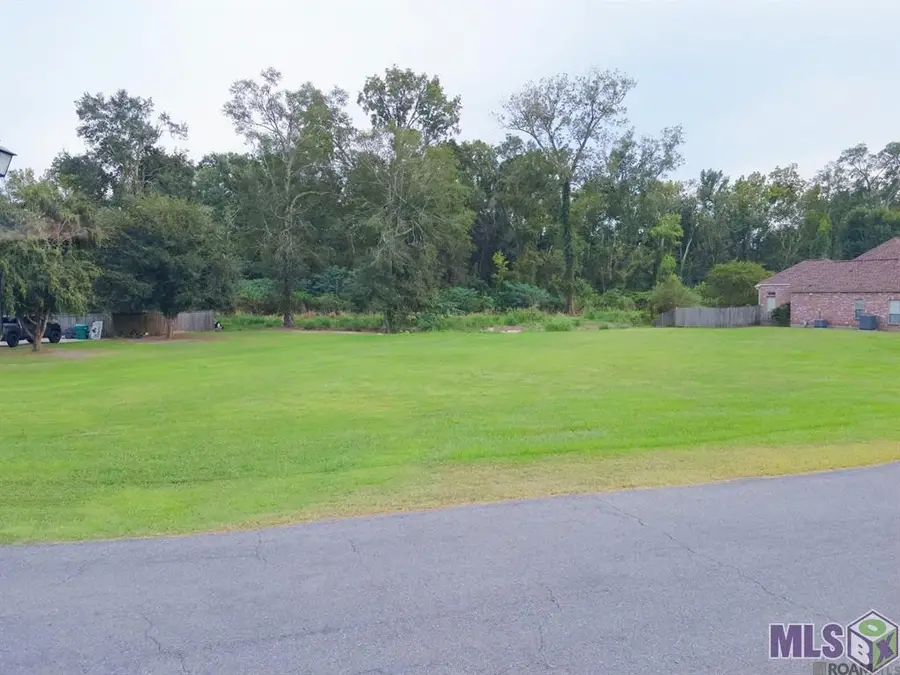 4325 Roseland Dr, Port Allen, LA 70767 - #3