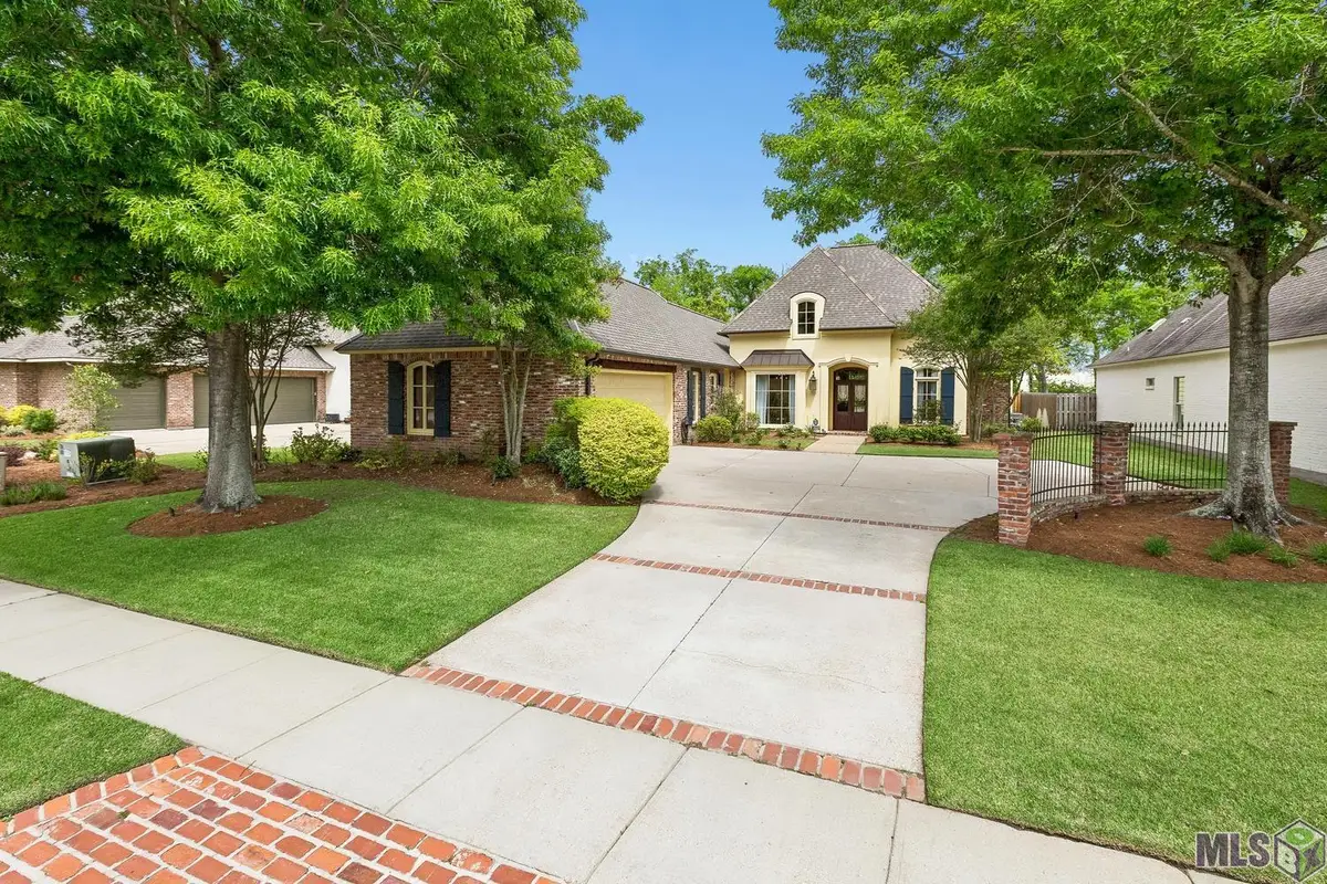 13528 Landmark Dr, Baton Rouge, LA 70810 - #1