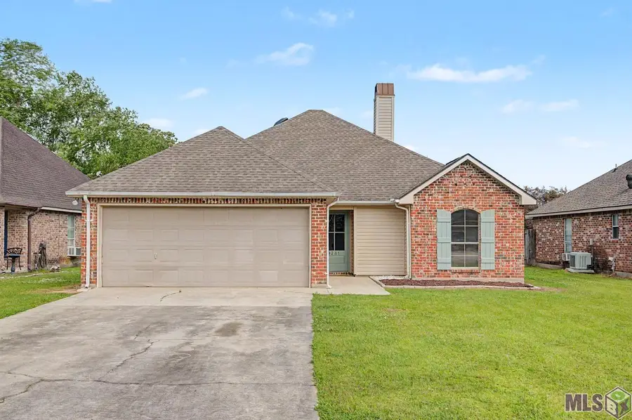 9281 Eagle Ct, Denham Springs, LA 70706 - #2