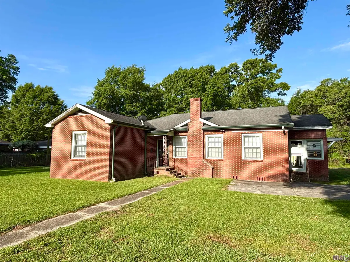 615 S Jefferson Ave, Port Allen, LA 70767 - #1