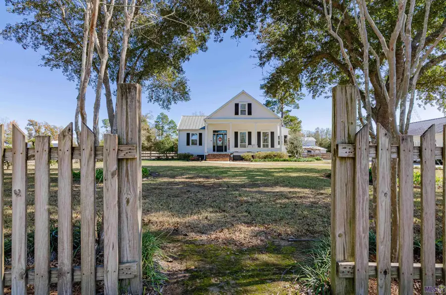 20452 Camille Dr, Springfield, LA 70462 - #3