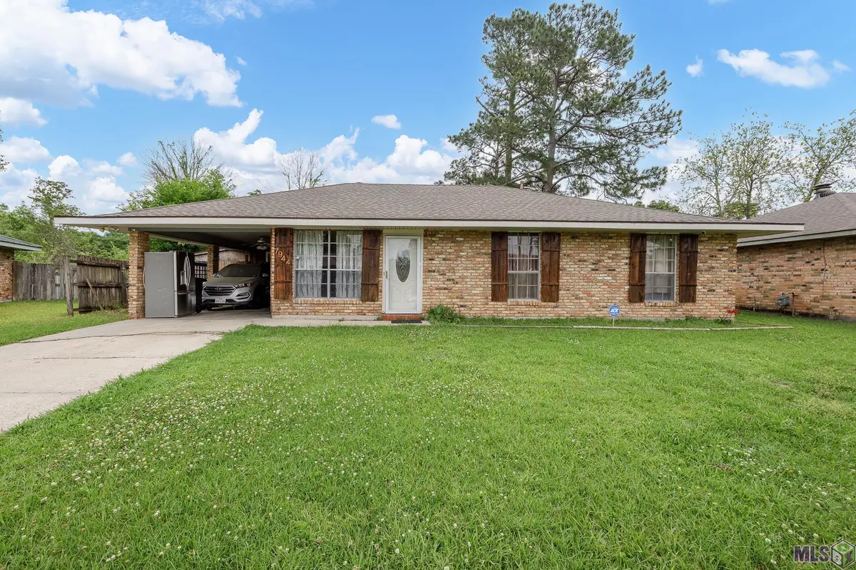 7944 Santa Barbara Dr, Baton Rouge, LA 70811 - #1