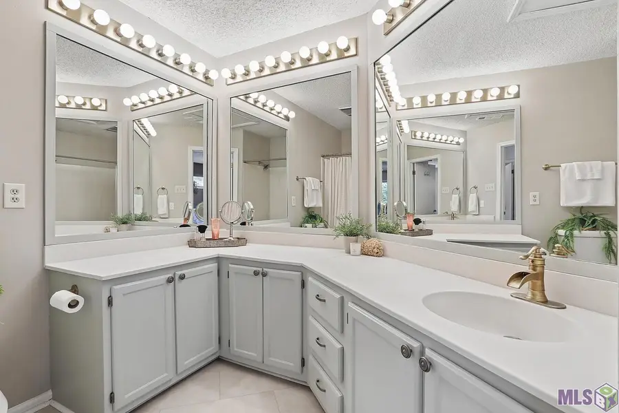 8440 E Cypress Point Ct, Baton Rouge, LA 70809 - #2