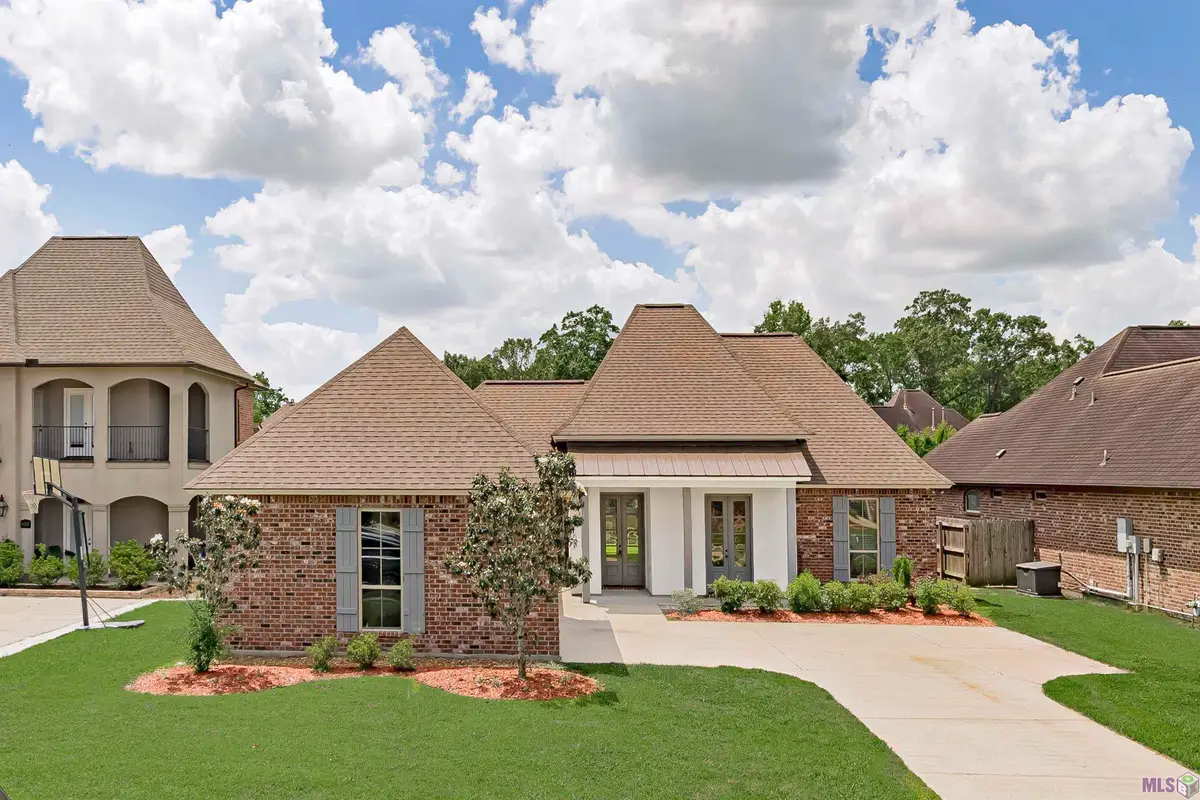 40285 Buchanan Ct, Prairieville, LA 70769 - #1