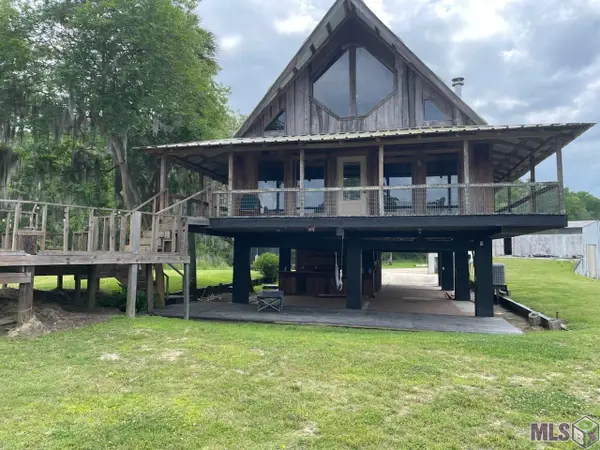 13195 Perch St, Maurepas, LA 70449