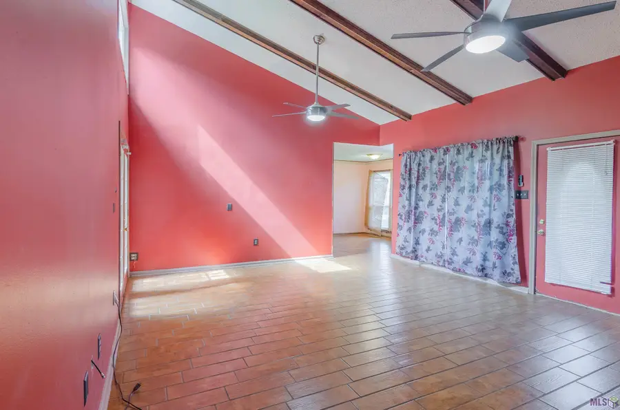 1124 Woodhue Dr, Baton Rouge, LA 70810 - #3