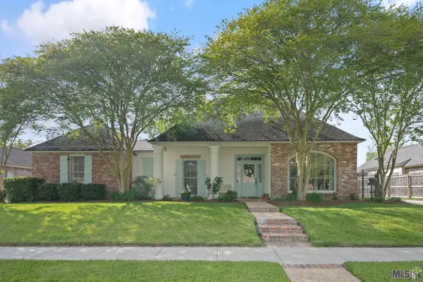 315 Plantation Ridge Ln, Baton Rouge, LA 70810