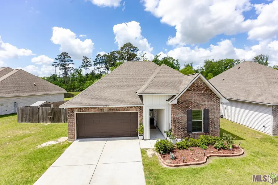28315 Natchez Trace, Denham Springs, LA 70726 - #2
