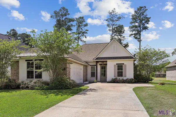 23339 Noble Oak Dr, Springfield, LA 70462