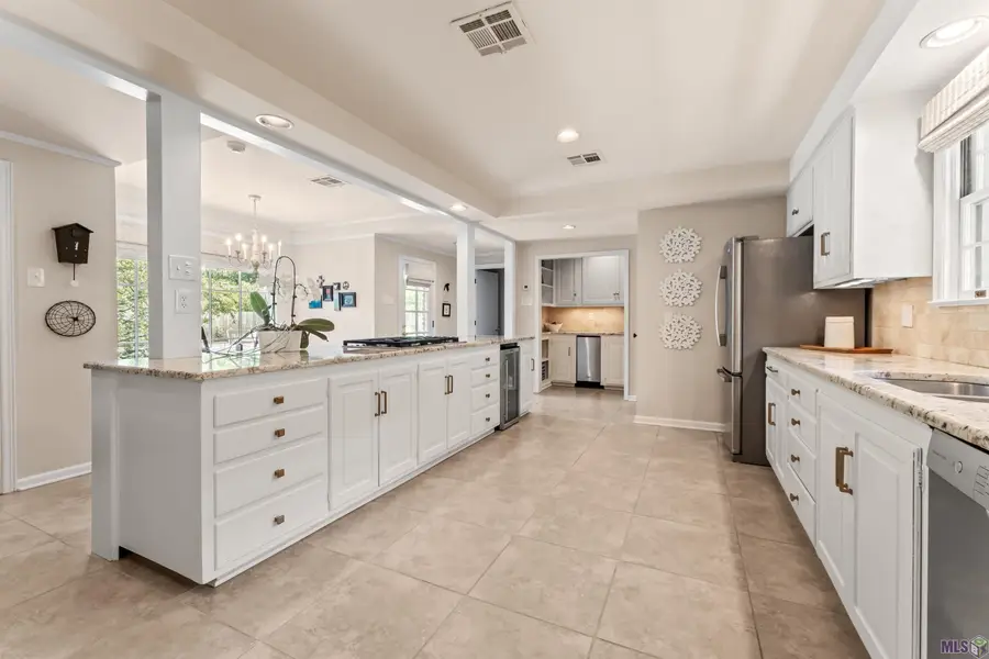 1932 Country Club Dr, Baton Rouge, LA 70808 - #2