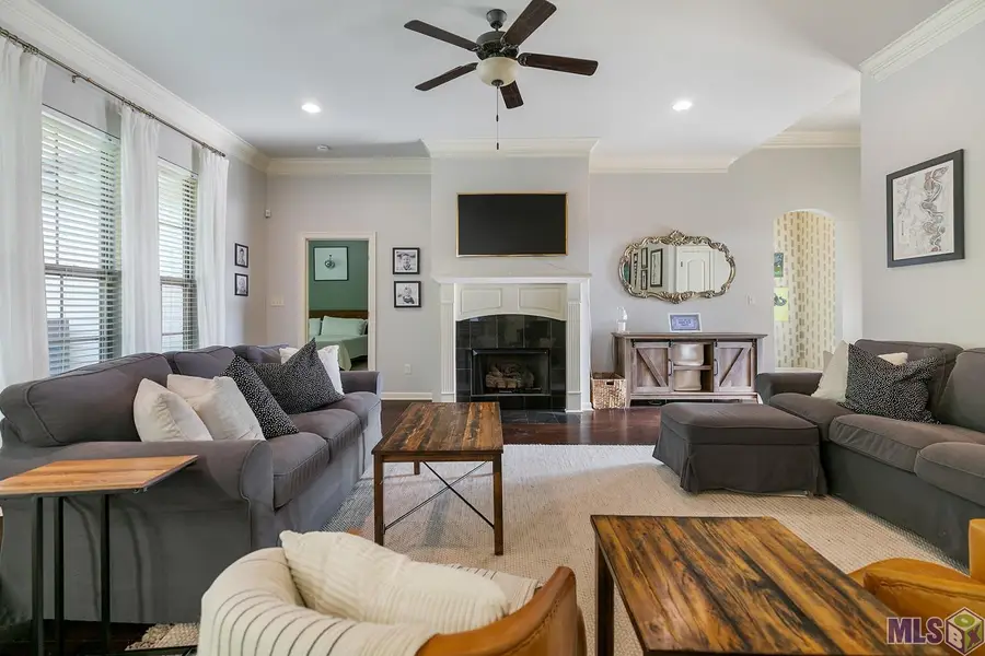 8201 Brennen Dr, Baton Rouge, LA 70818 - #2