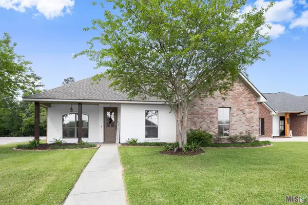 16807 River Birch Ave, Greenwell Springs, LA 70739