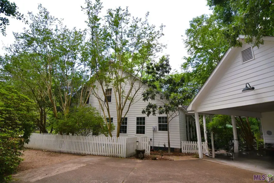 10393 Old Field Rd, Saint Francisville, LA 70775 - #3