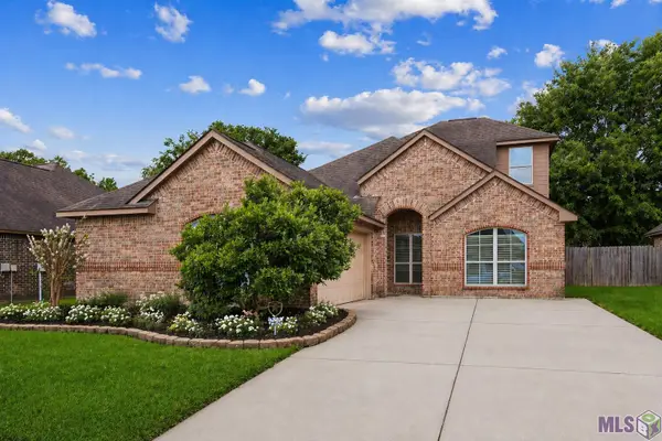 6707 Royal Oaks Ct, Zachary, LA 70791