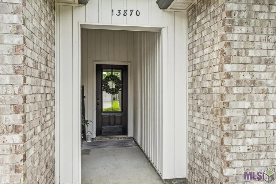 13870 Colt Dr, Denham Springs, LA 70726 - #2