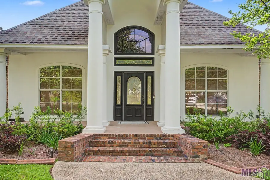 35110 Stone Castle Dr, Denham Springs, LA 70706 - #2