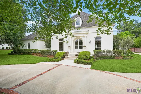 19420 N Muirfield Cir, Saint George, LA 70810